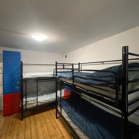 Eden Life Hostel วอร์ซอ ภายนอก รูปภาพ