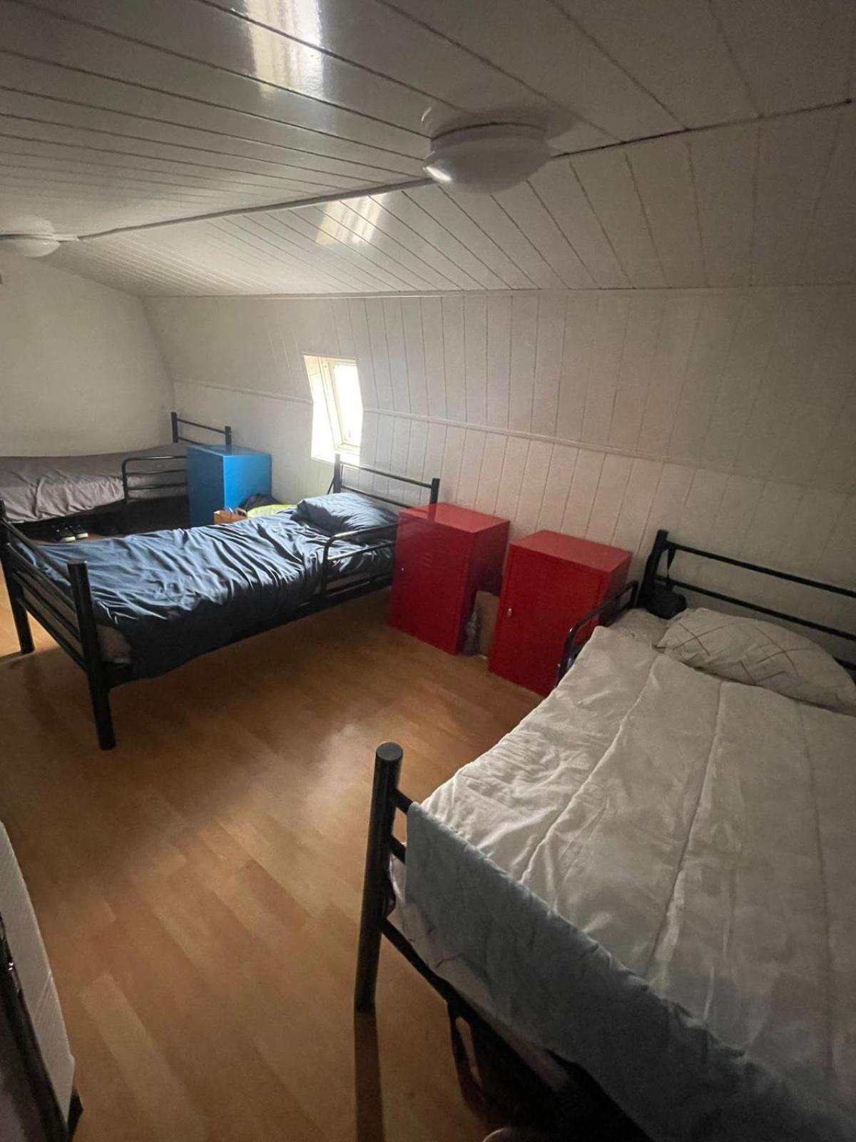 Eden Life Hostel วอร์ซอ ภายนอก รูปภาพ
