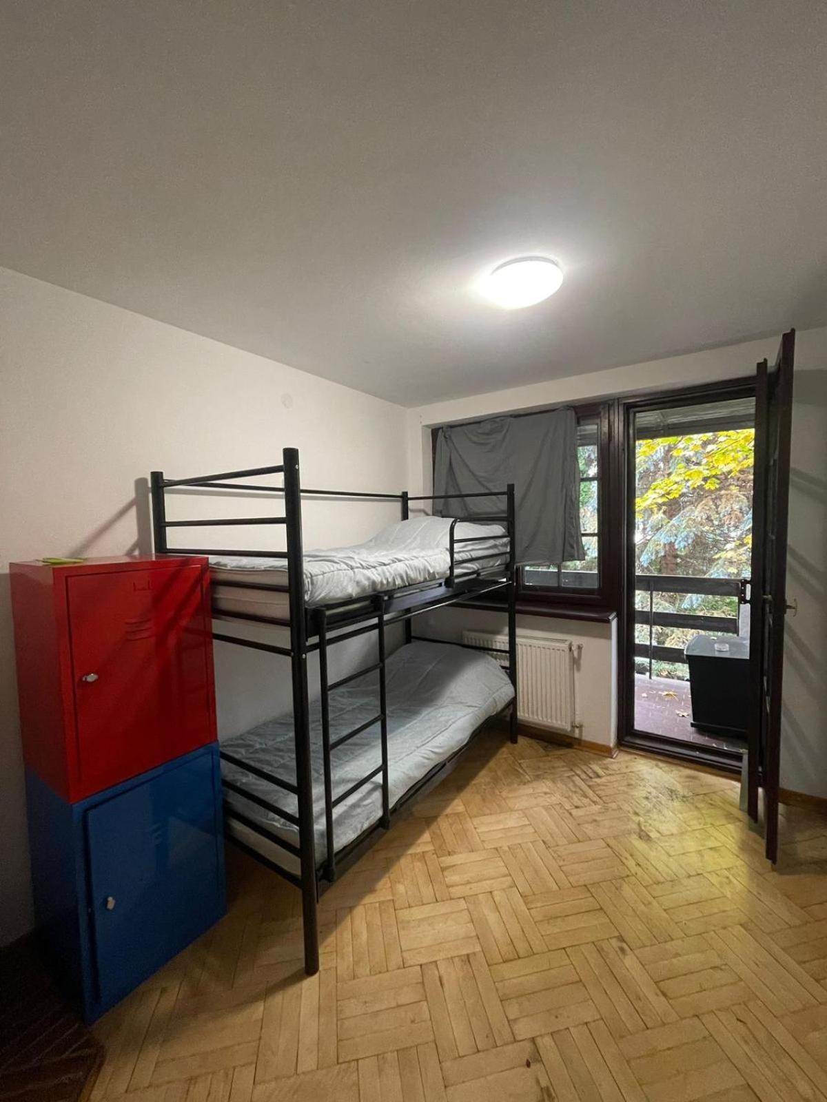 Eden Life Hostel วอร์ซอ ภายนอก รูปภาพ