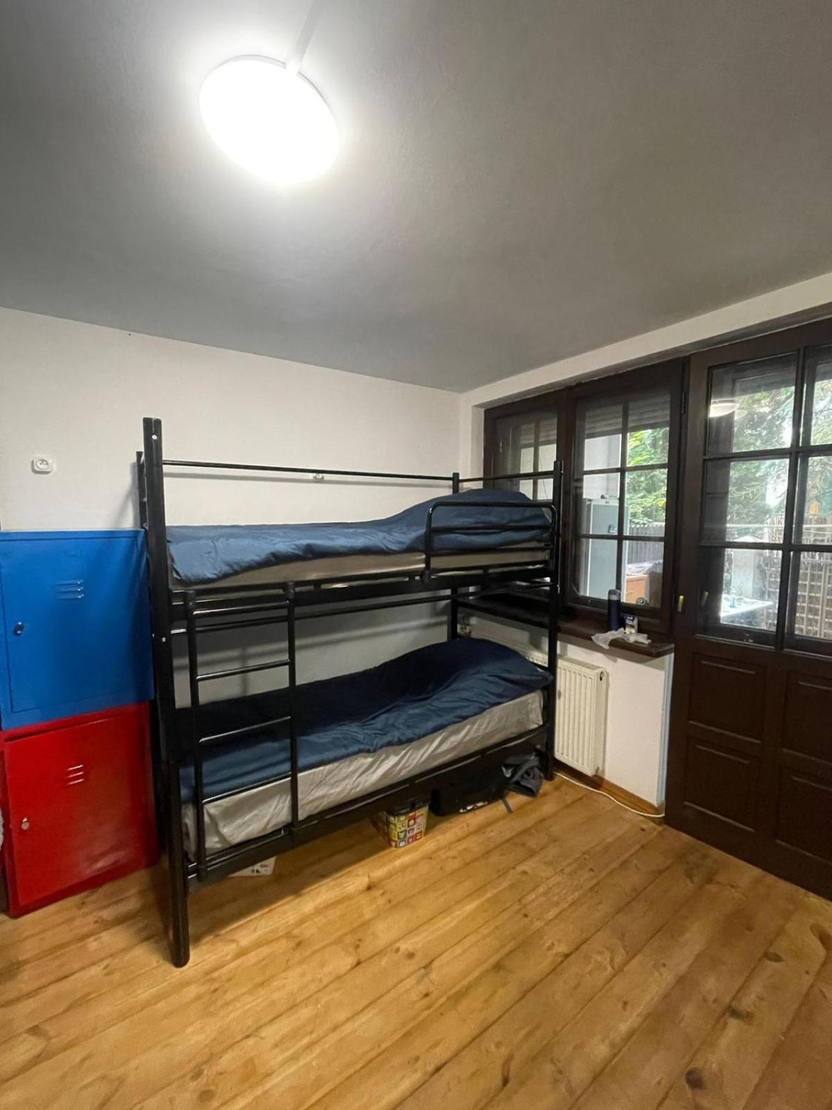 Eden Life Hostel วอร์ซอ ภายนอก รูปภาพ