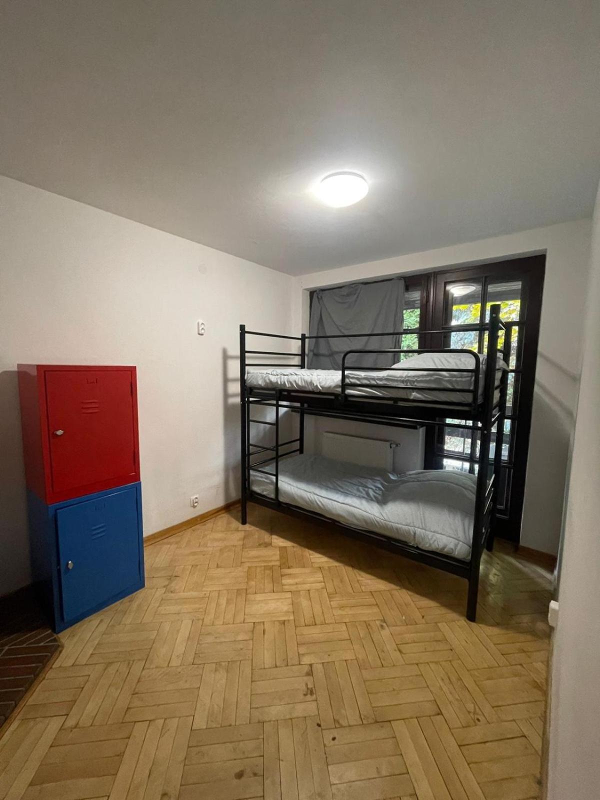 Eden Life Hostel วอร์ซอ ภายนอก รูปภาพ